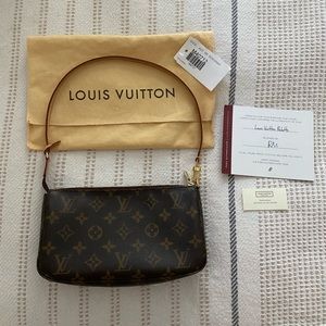 Louis Vuitton Pochette Accessoires